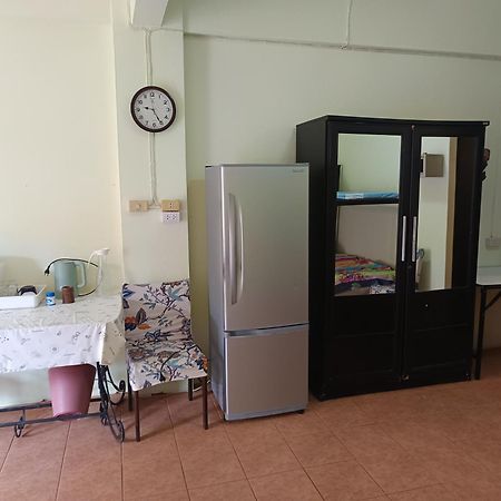 Sv. House Hotel Jomtien Beach Buitenkant foto