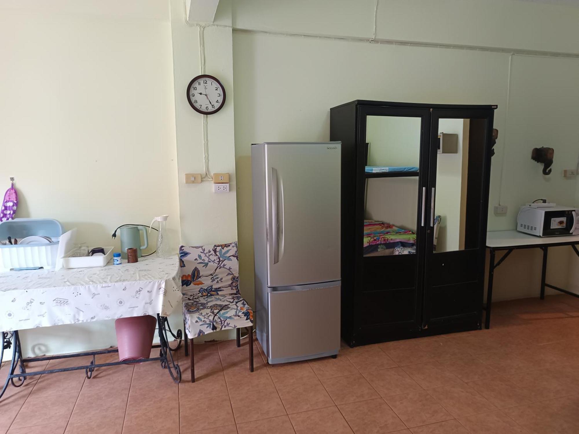 Sv. House Hotel Jomtien Beach Buitenkant foto